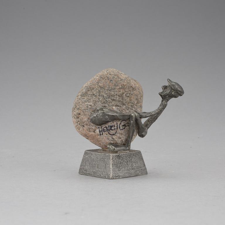 HENRY GUSTAFSSON, skulptur "Lyftet" signerad.