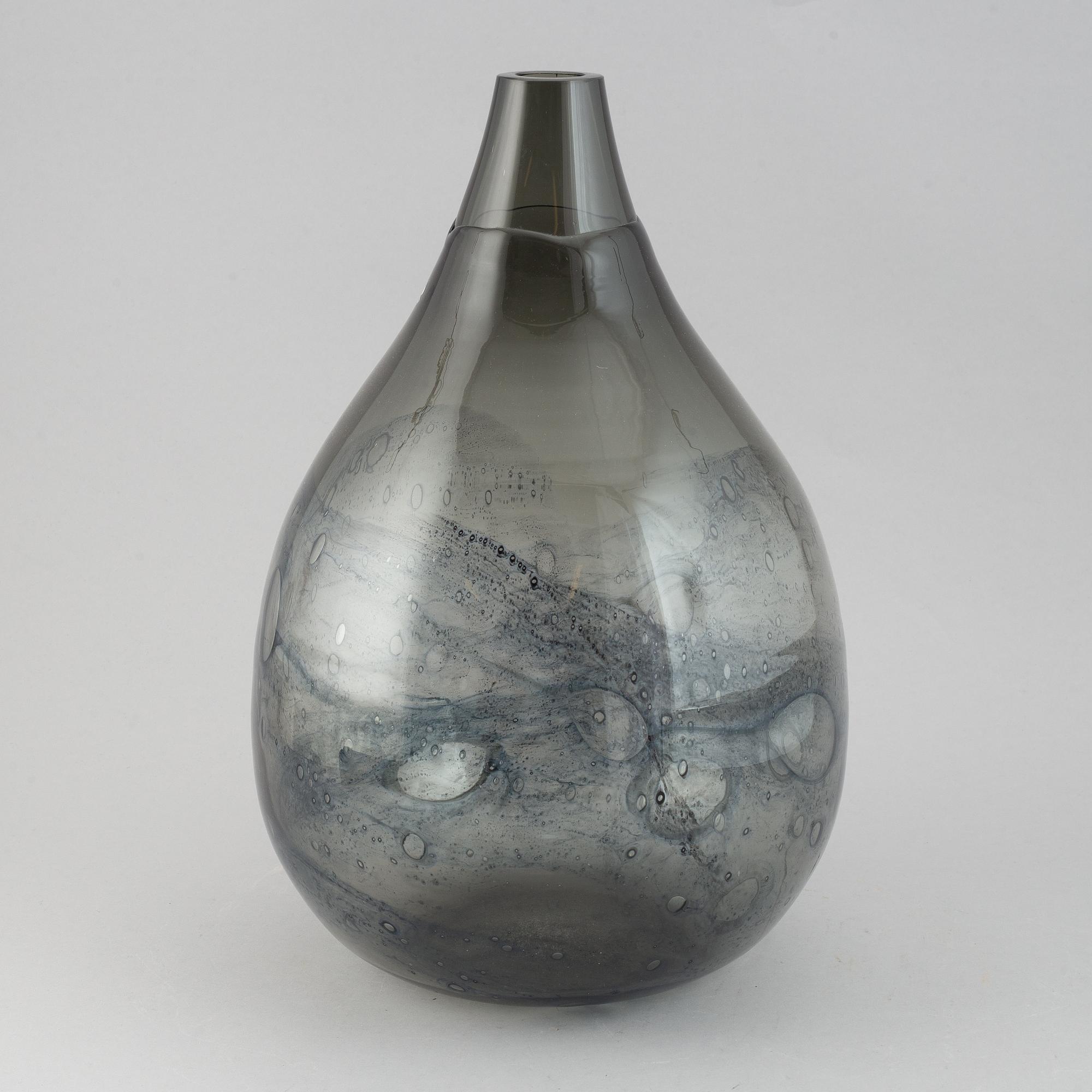 Eva Englund, an "Eldlek" glass vase from Pukeberg. Signed and dated -65.