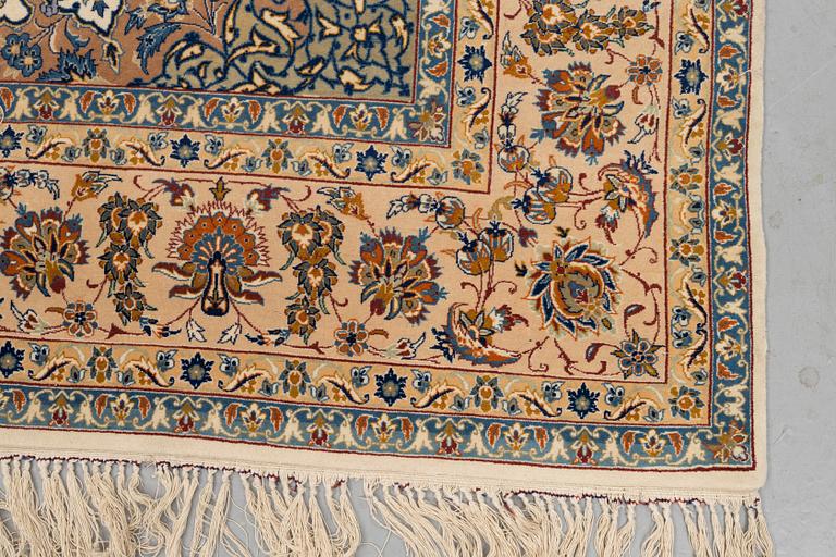 A rug, Old Esfahan, part silk, ca 242,5 x 149 cm.