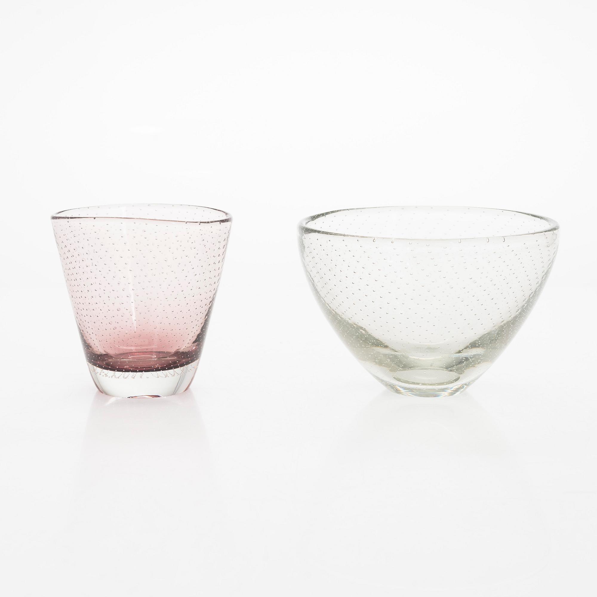 Gunnel Nyman, vaser, 2 st, Otydliga signaturer Gunnel Nyman Nuutajärvi.