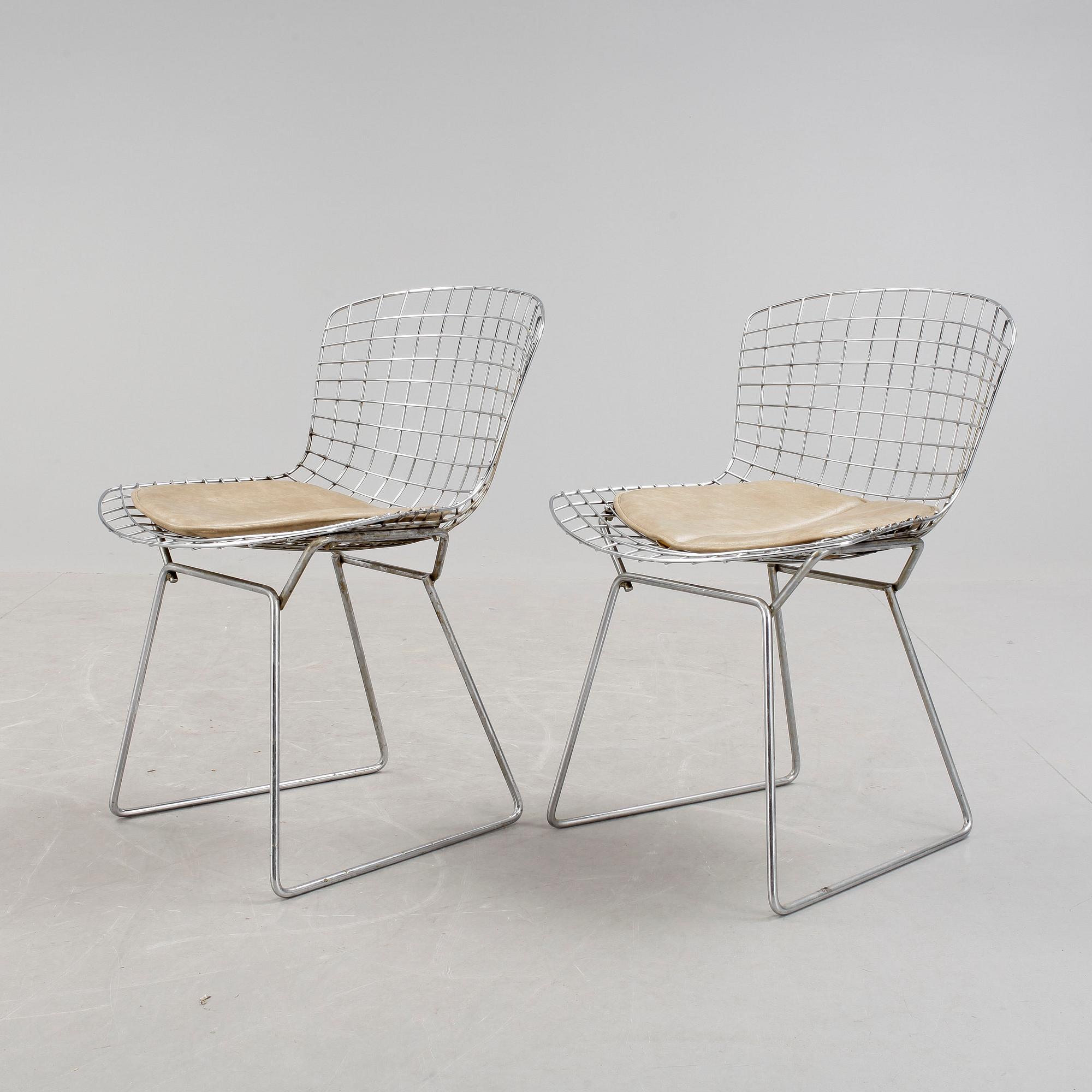 STOLAR, ett par, "Sidechair", design Harry Bertoia, 1960-tal.