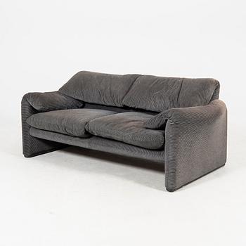 A two seat "Maralunga" sofa by Vico Magistretti for Cassina.