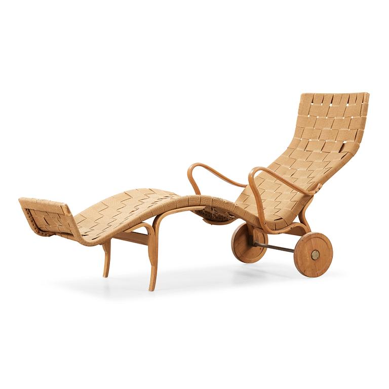 Bruno Mathsson, a beech lounge chair, Värnamo, Sweden 1950's.