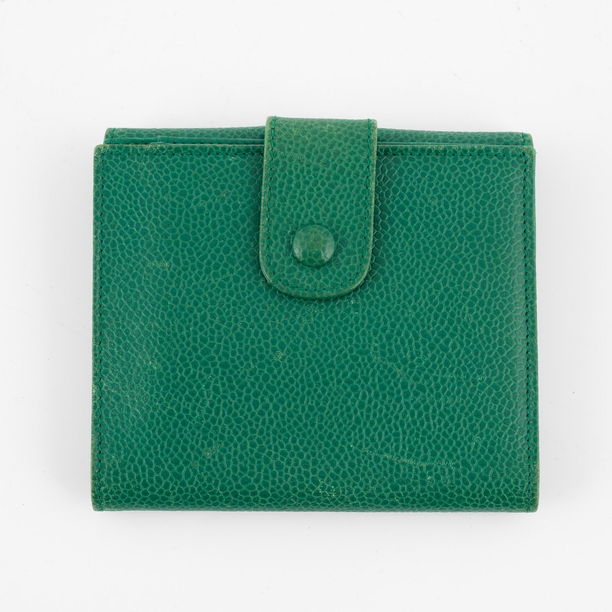 Chanel, wallet.