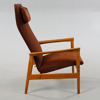 A 1950/60s easy chair.