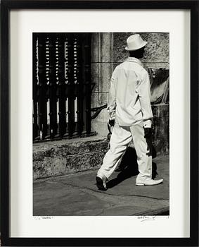 Ewa-Mari Johansson, "Man dressed in White".