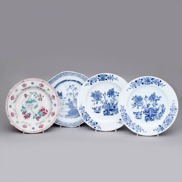 TALLRIKAR, 4 st, porslin, Kina, bl.a Qianlong (1736-95).