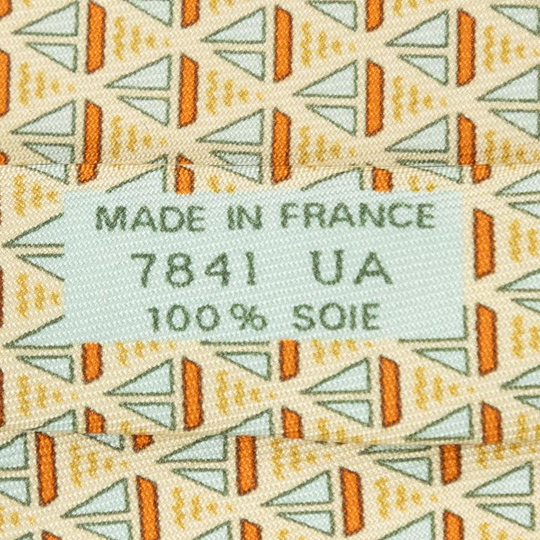 Hermès, 3 silk ties.