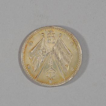 A box with five silver coins, Republic, early 20th Century.