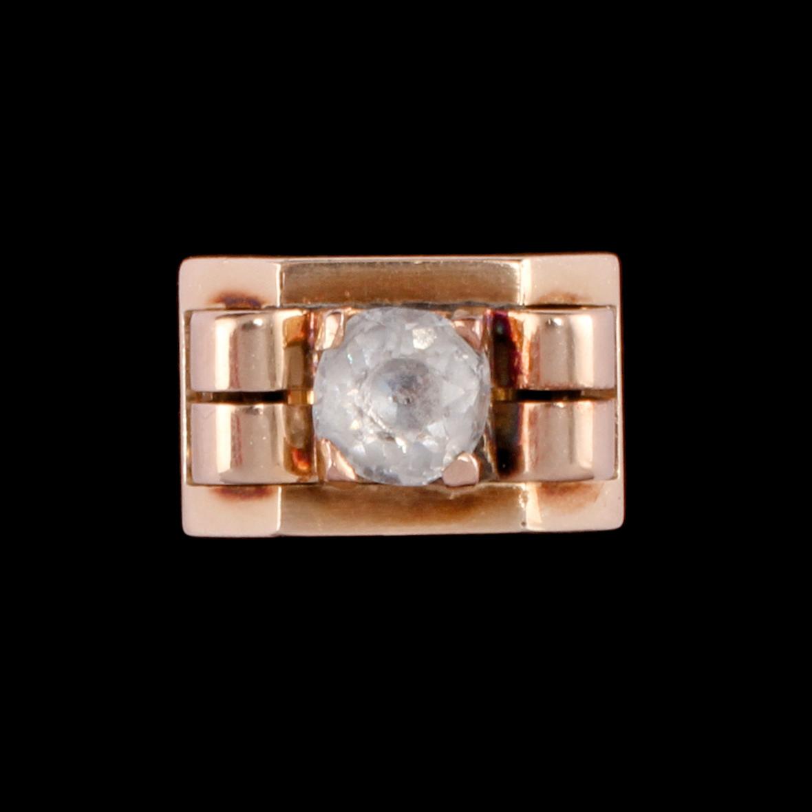 RING, 18k guld med vit pastesten, utländska stämplar. Vikt 11 g.