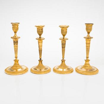Kandelabrar, ett par och ljusstakar, ett par, Frankrike tidigt 1800-tal.