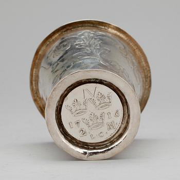 BÄGARE, silver, stämplad EW, Sverige 1700-tal. Vikt ca 58 gram.