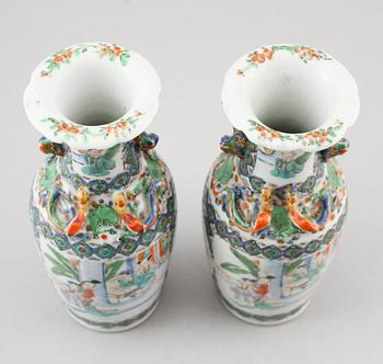 VASER, 1 par, porslin, Kina, Kanton, 1800-talets mitt.