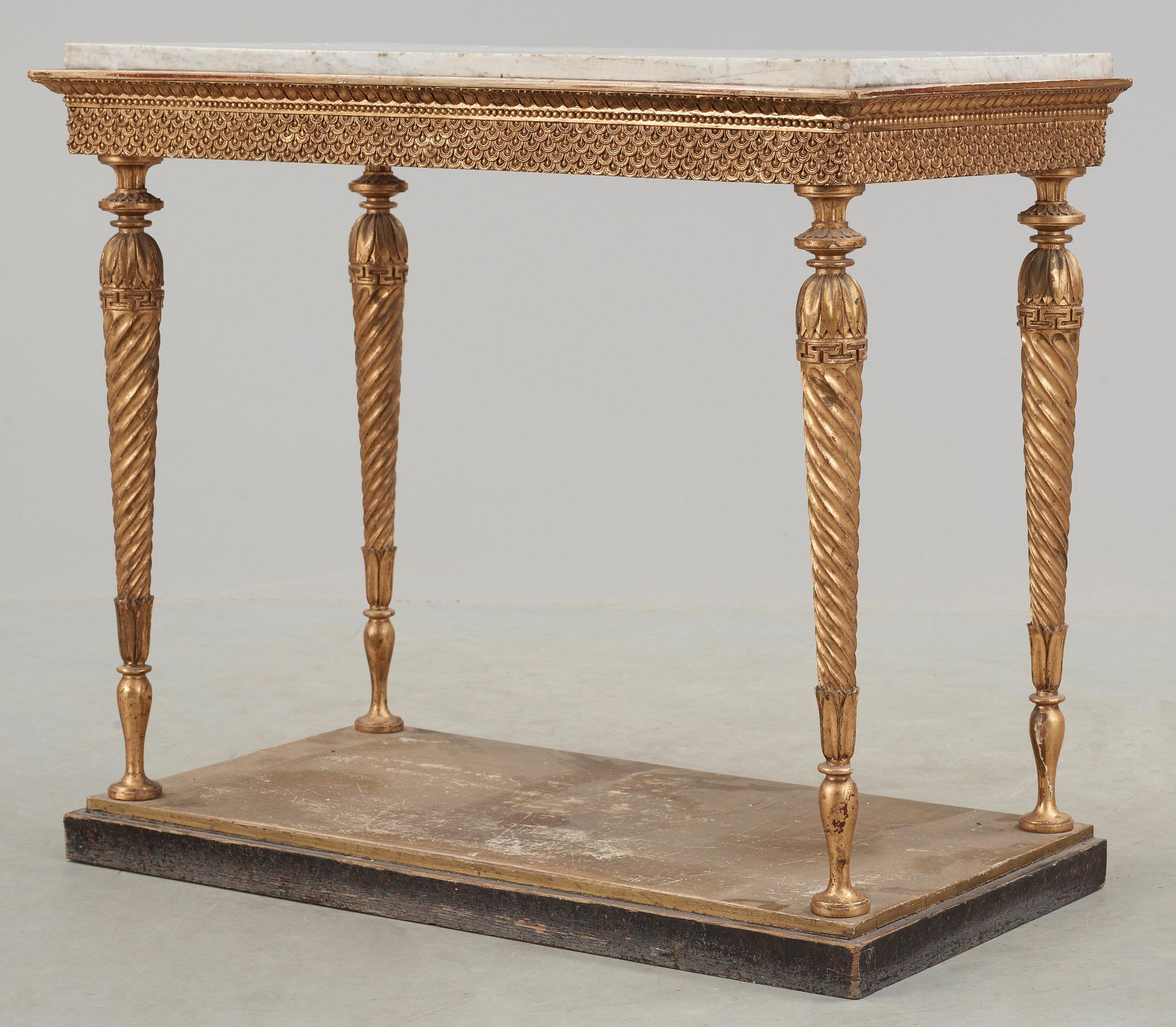 KONSOLBORD. Sengustavianskt, omkring år 1800.