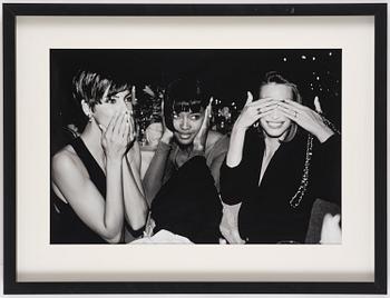Roxanne Lowit, "Linda Evangelista, Naomi Campbell, Christy Turlington, ... , Fashion Group Party, Plaza", 1989.