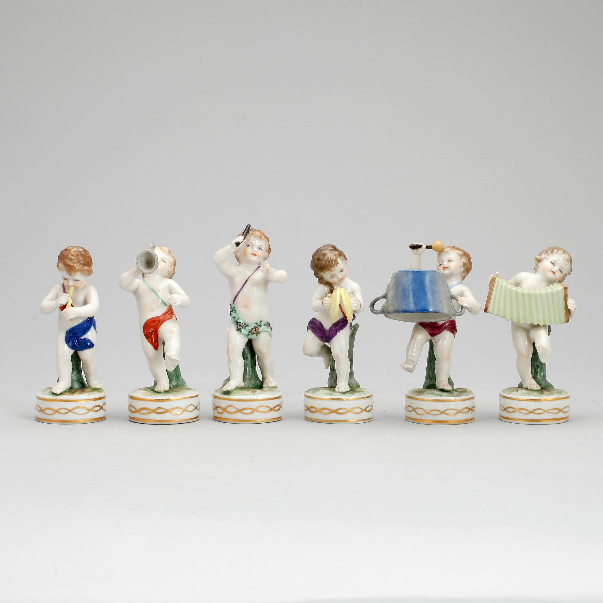 FIGURINER, 6 st porslin, Müller & Co, Tyskland. 1900-talets första hälft.