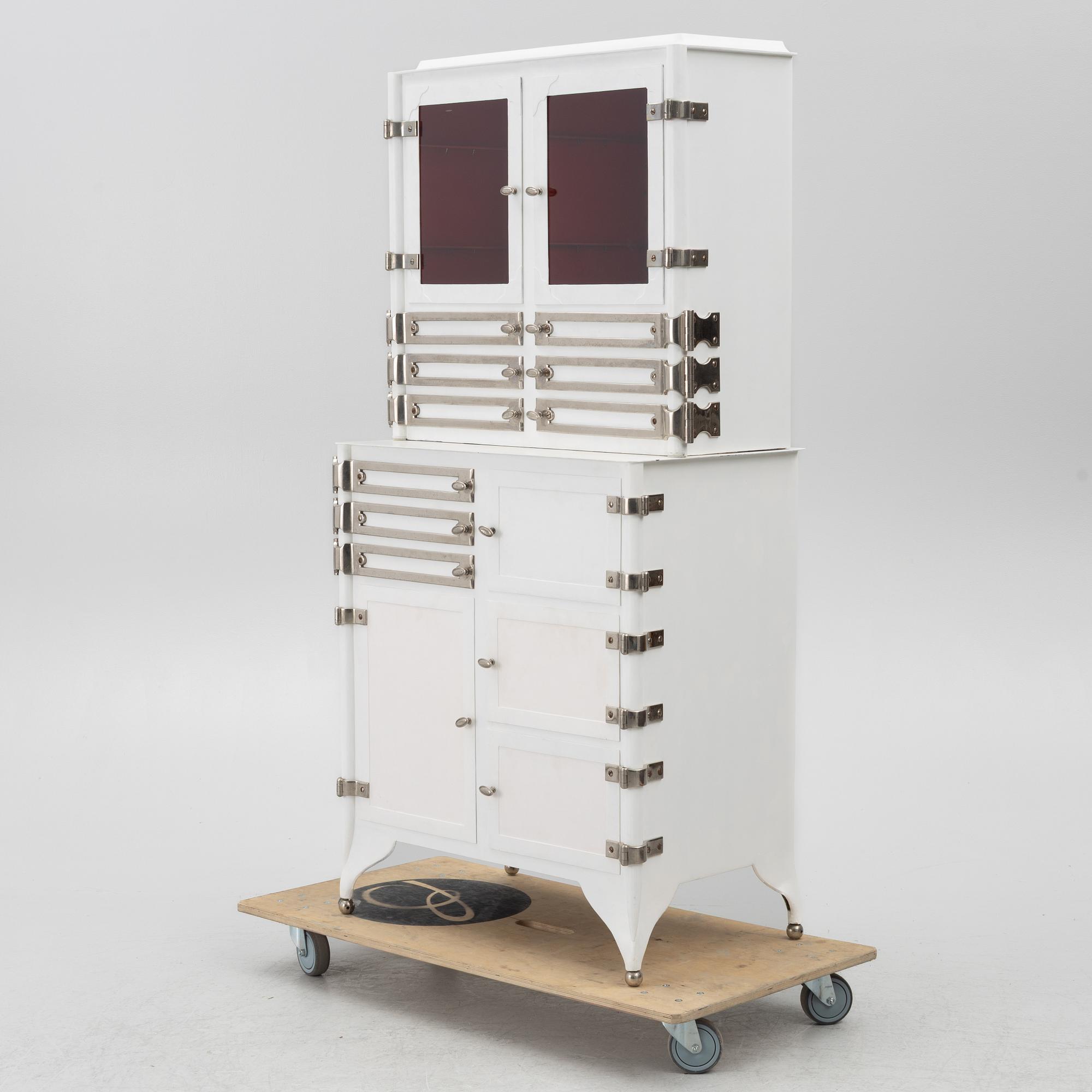 Dentist's cabinet, circa the mid-20th century.