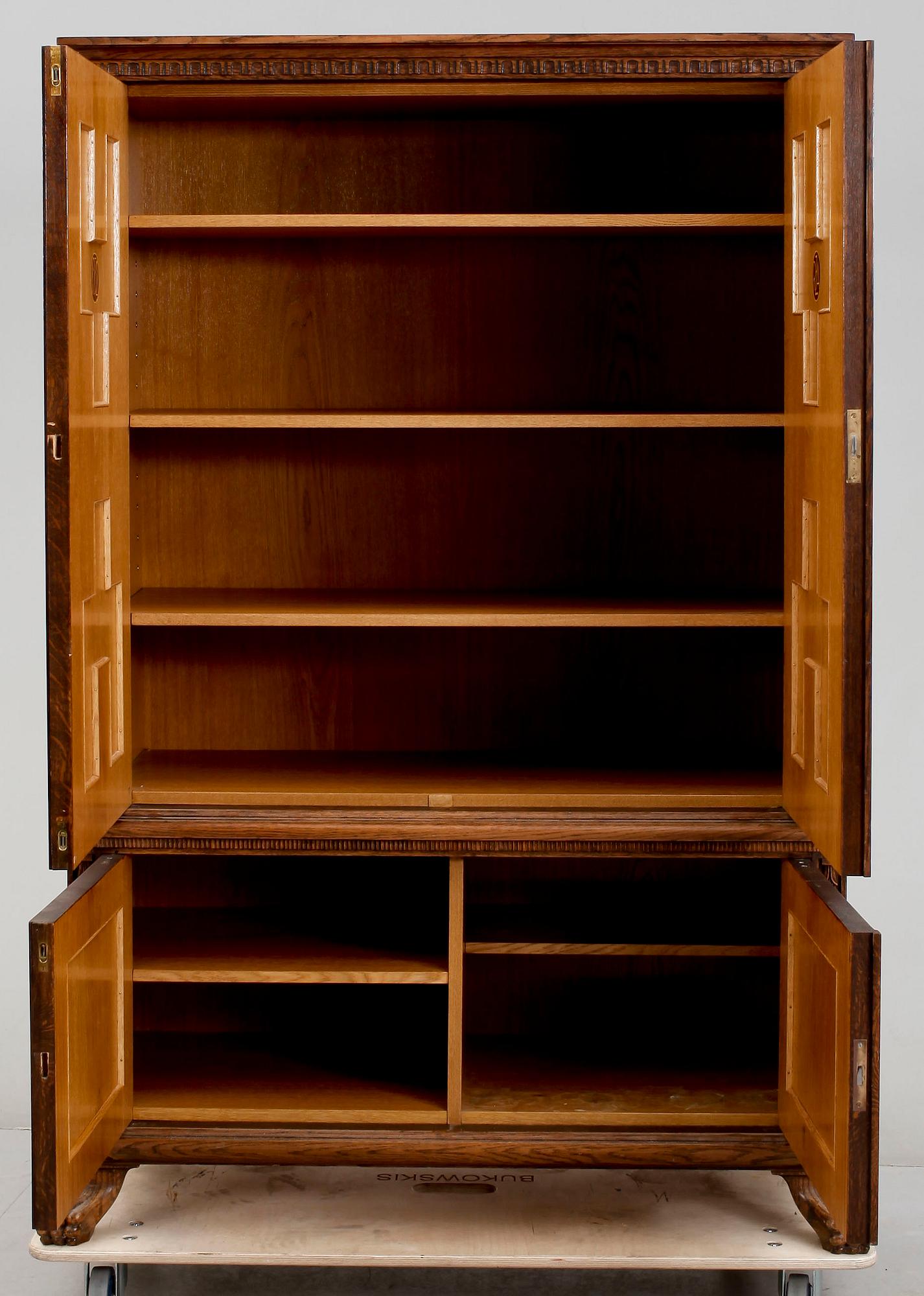 SKÅP, G. H. Wrange, Stockholm, 1932.