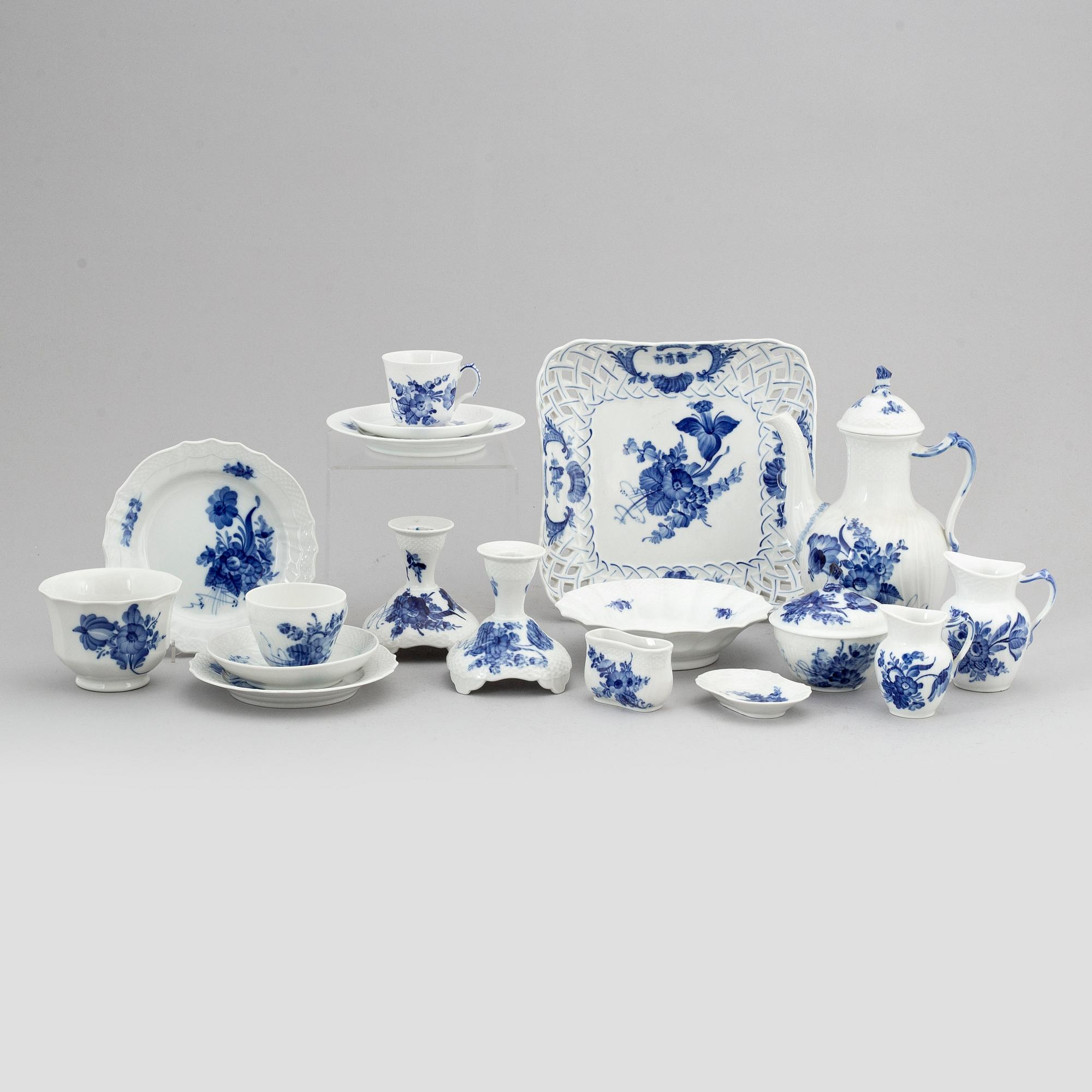A 'Blå Blomst' part coffee and tea service, Royal Copenhagen, Denmark (74 pieces).
