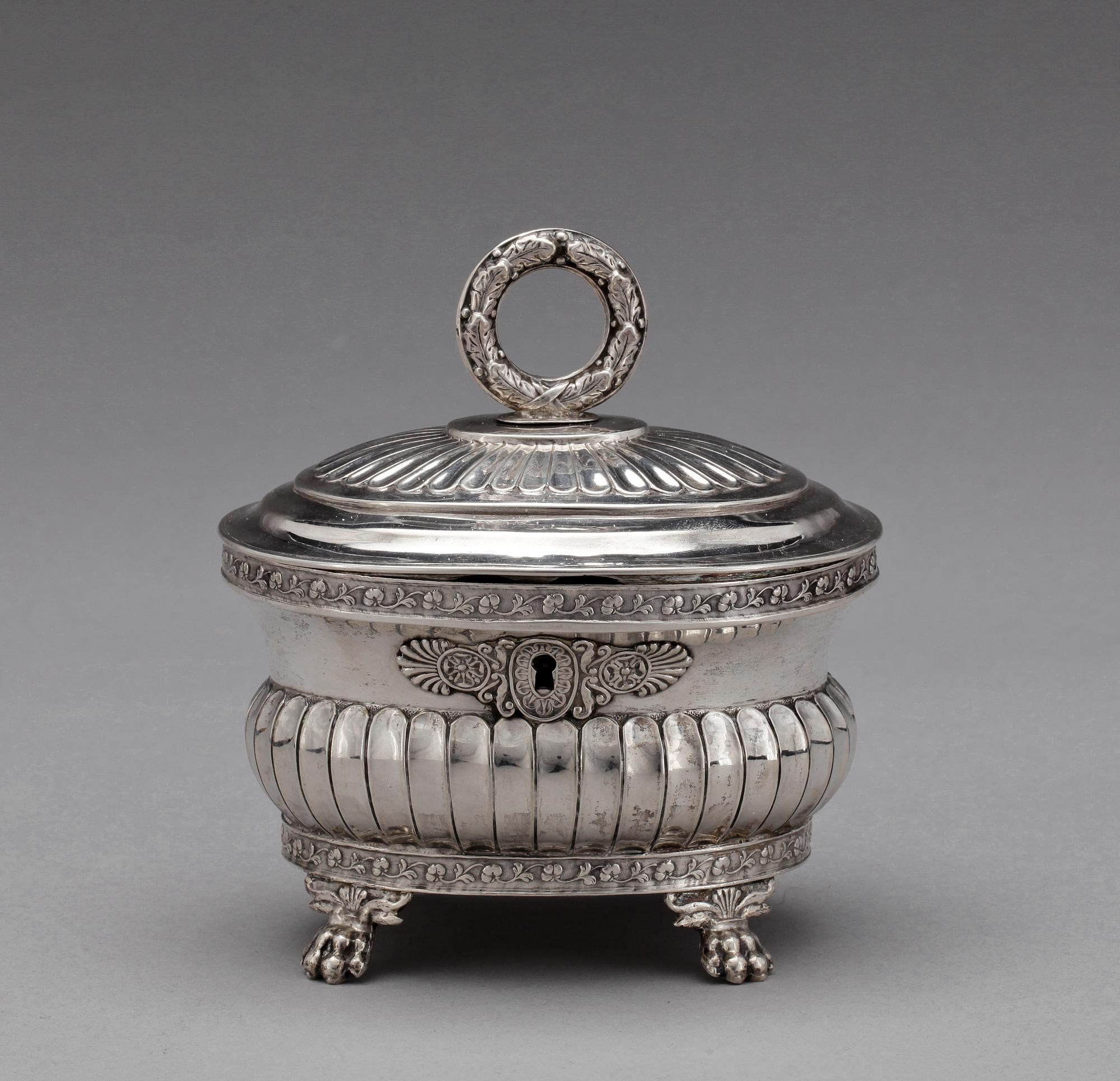 SOCKERSKRIN, silver, Gustaf Folcker, Stockholm, 1836. Vikt: ca 355 gram.