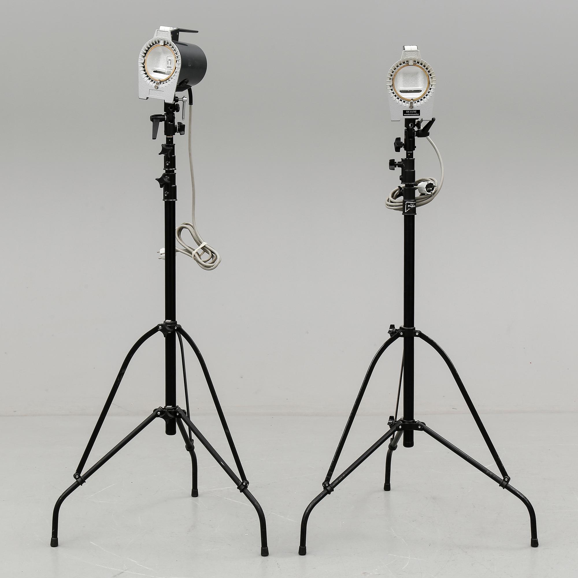 STRÅLKASTARE, 2 stycken, "De Luxe 2000", Hedler, 1900-talets andra hälft.