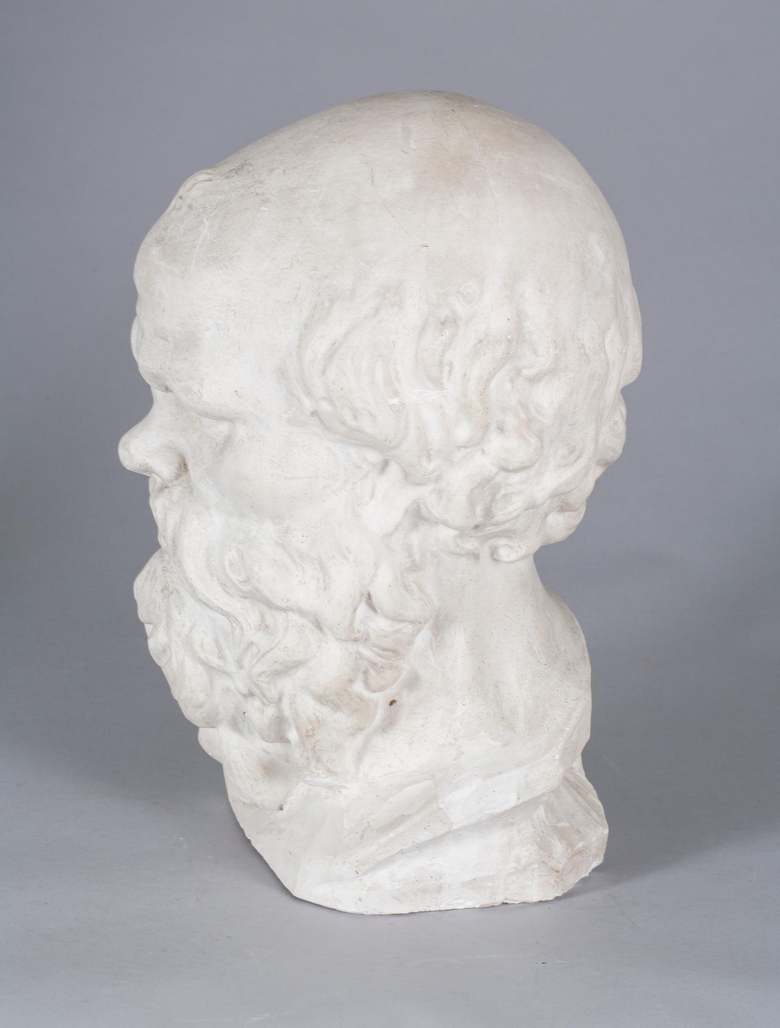 SKULPTUR, gips, signerad B.T?. 1900-tal.