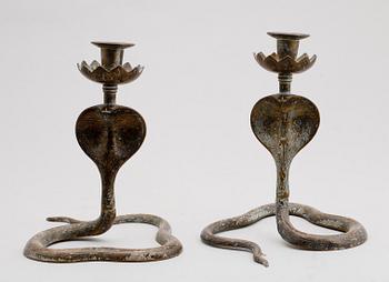 LJUSSTAKAR, 1 par, patinerad mässing, tidigt 1900-tal.