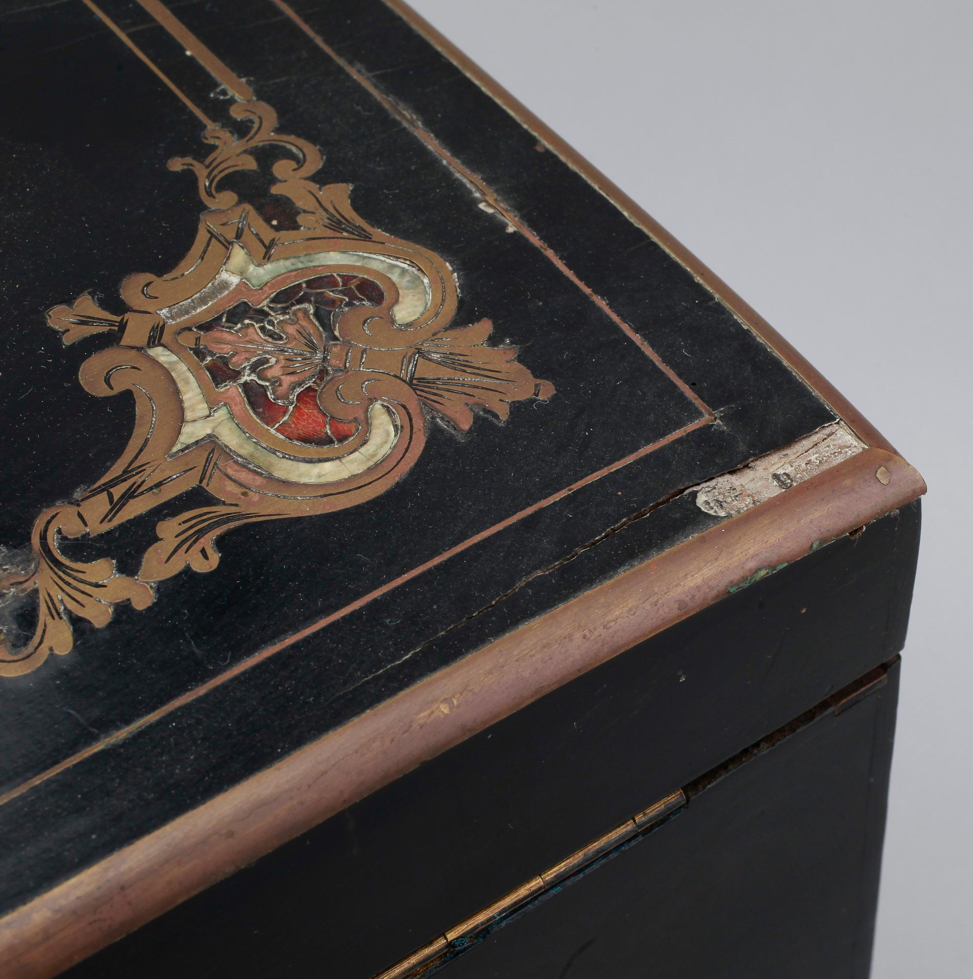 LIKÖRSCHATULL, 1800-talets andra hälft.