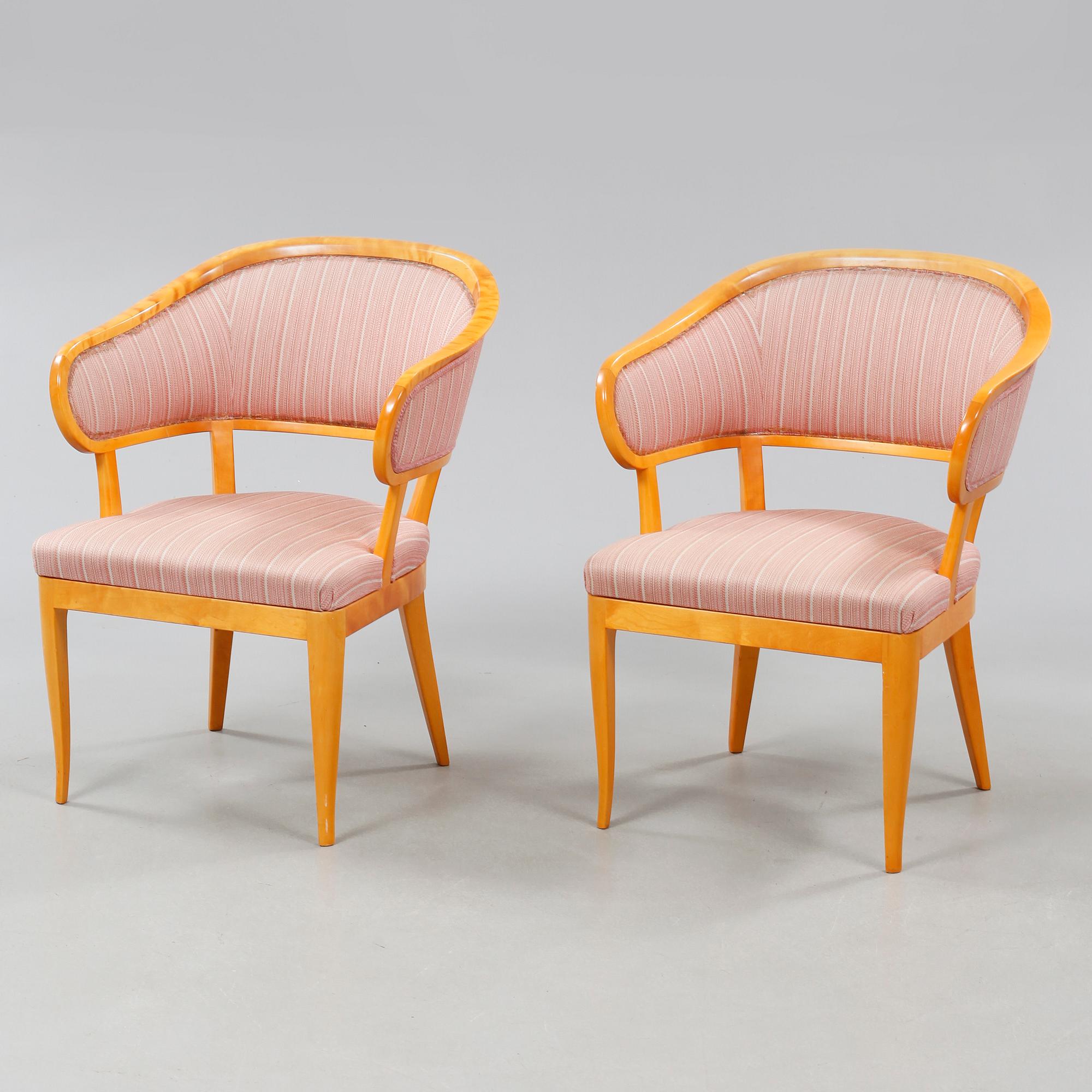 A pair of armchairs by Carl Malmsten, "Jonas love", second half of the 20th century.