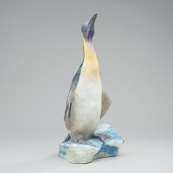 An Alf Wallander porcelain figure of a penguin, Rörstrand 1897.