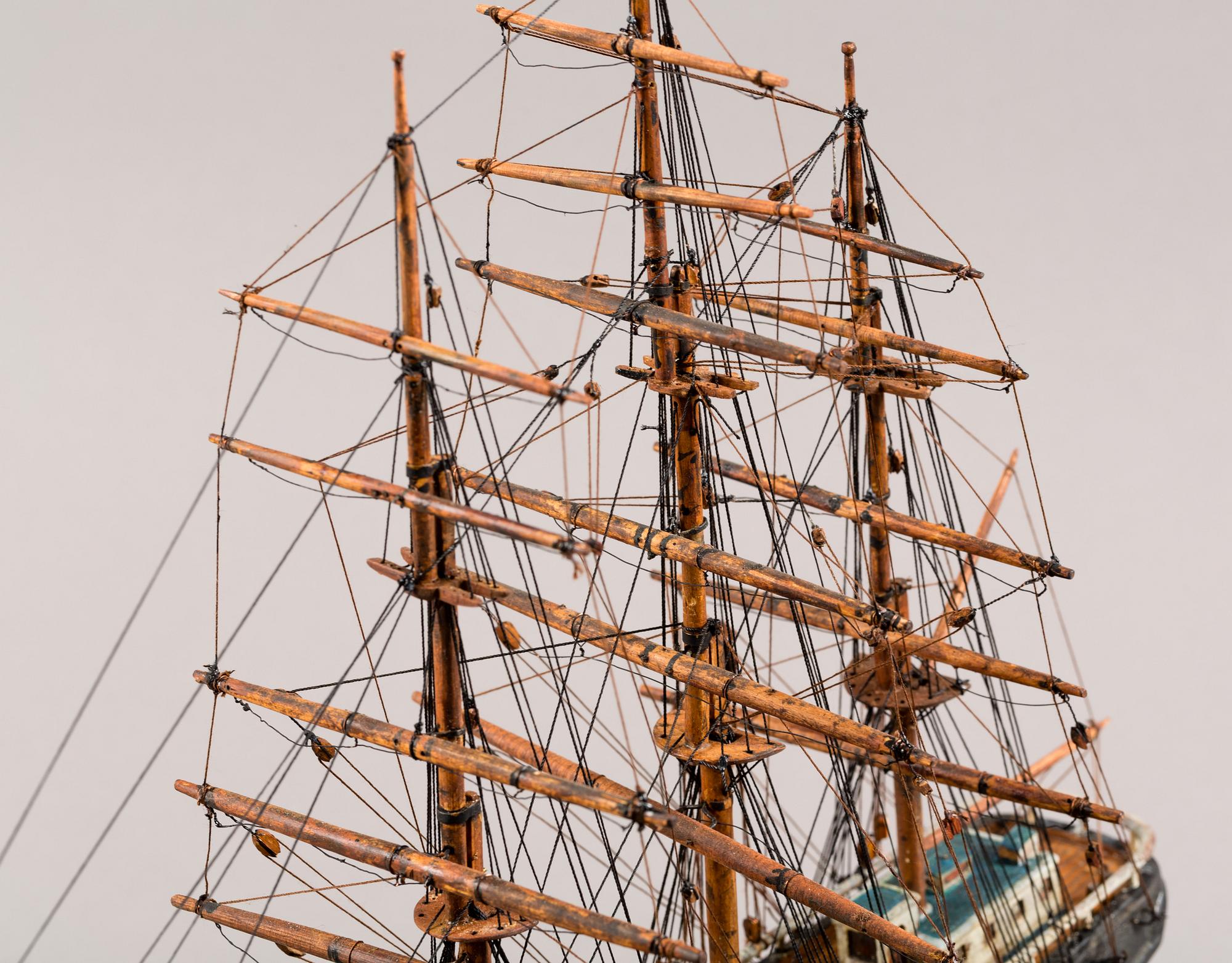 MODELLSKEPP, Amerikansk Rigg. Enligt påskrift bygg 1880 och renoverad 2015.