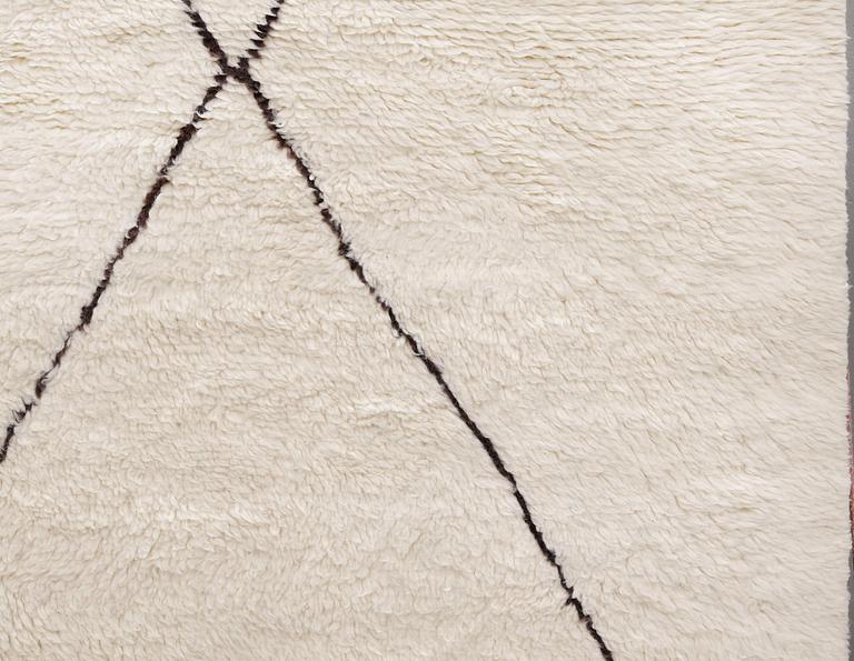 Matta, Marocko, ca 370 x 252 cm.