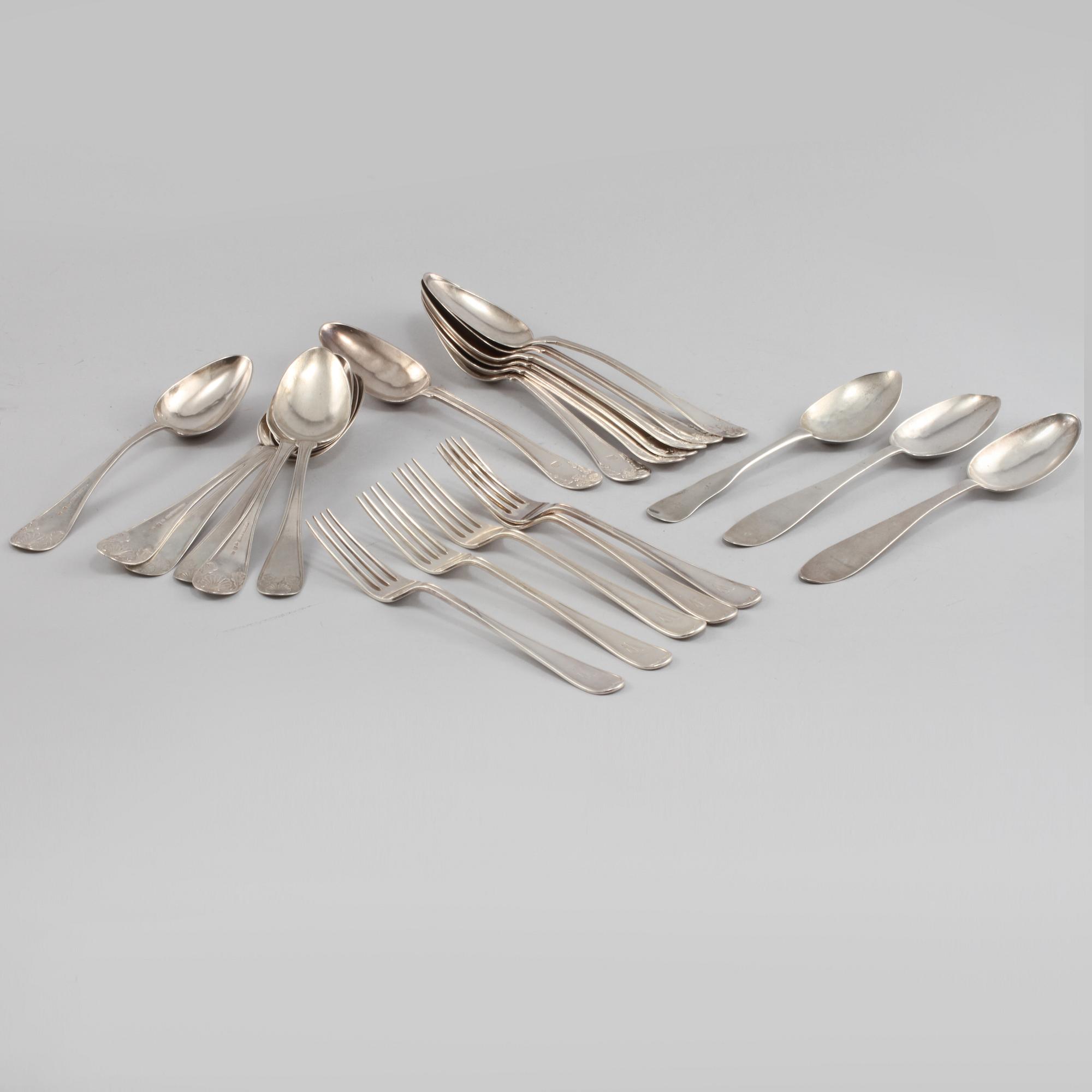 BESTICK, 21 st, silver, mestadels Sverige, 1800-tal samt sekelskiftet 1900, total vikt 1190 gram.
