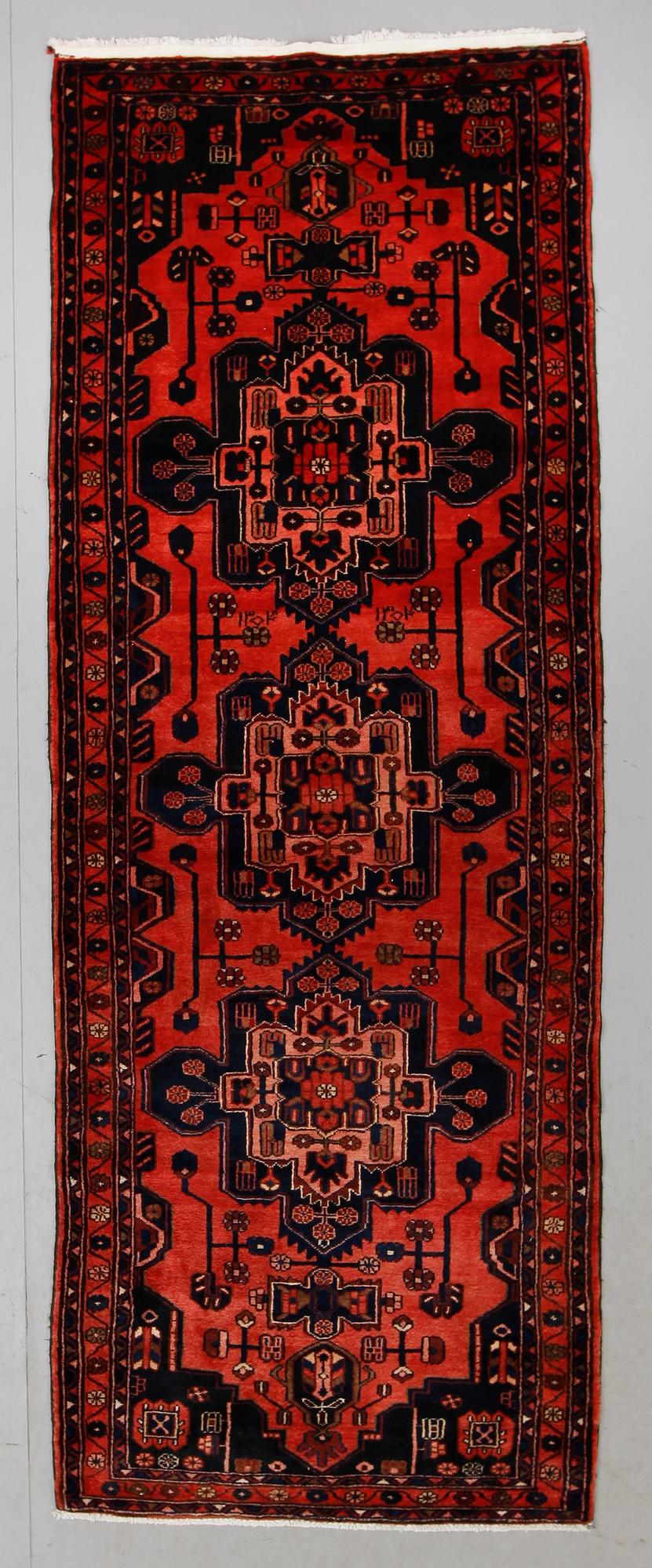 MATTA, Kamseh, 300 x 110 cm.