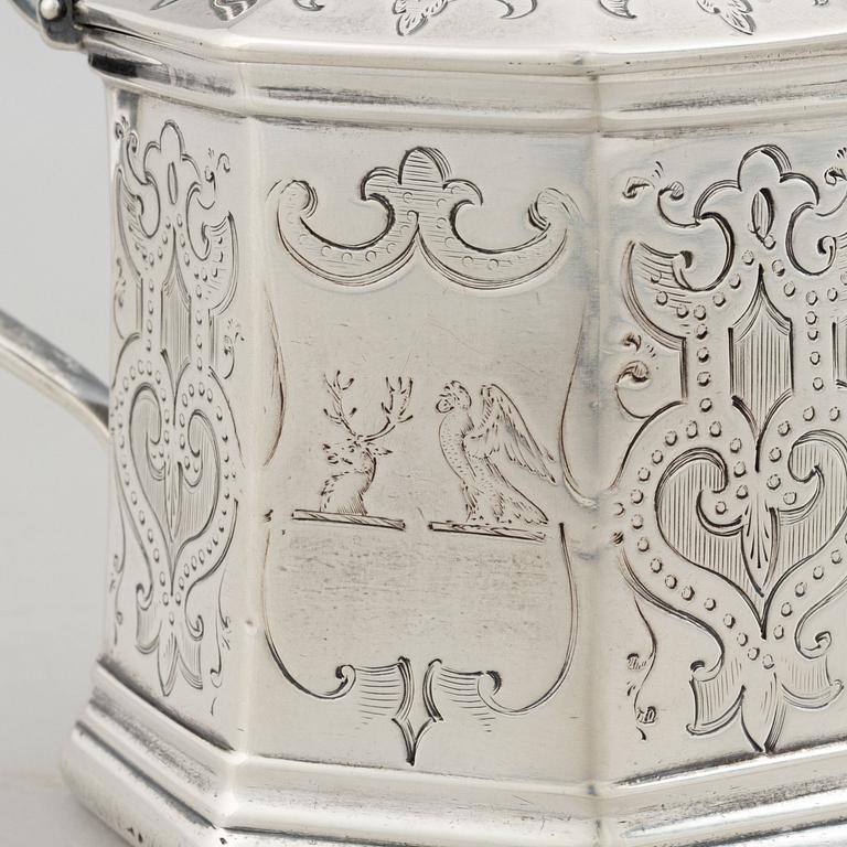 A silver mustard pot with blue glass and a spoon, Joseph I & Joseph II Angel, London 1849.