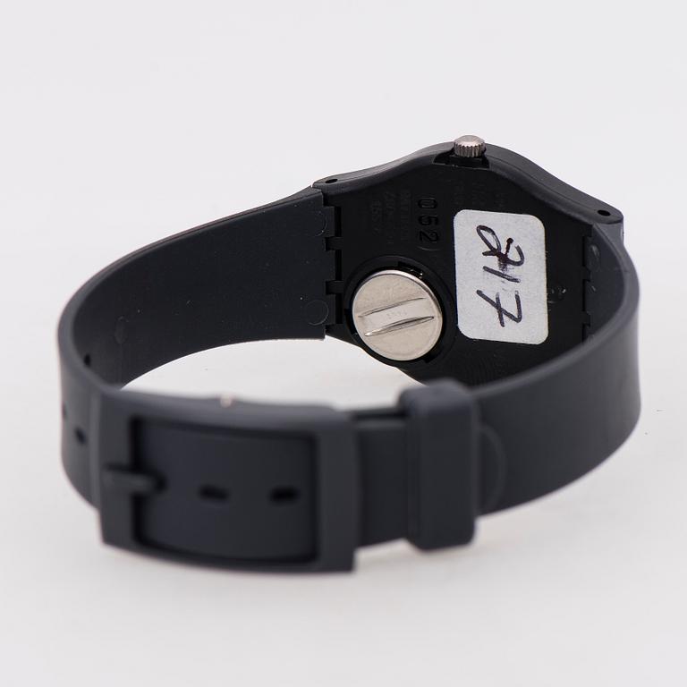 ARMBANDSUR 4 ST, SWATCH, två herr och två damur 1980-tal.