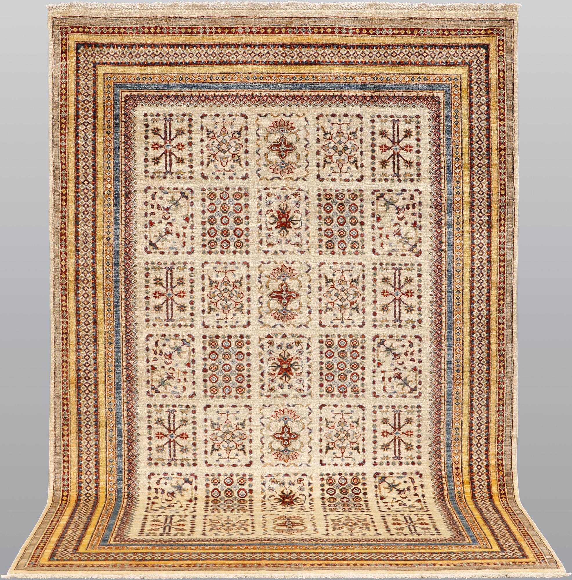 A carpet, Ziegler Design, approx. 253 x 172 cm.