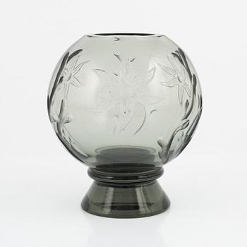 Simon Gate, a glass vase, Orrefors, 1931.