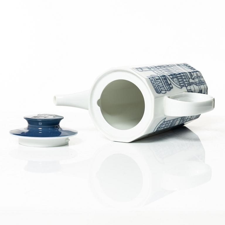 Tapio Wirkkala, a 'Polygon' coffee pot, Rosenthal, Germany.