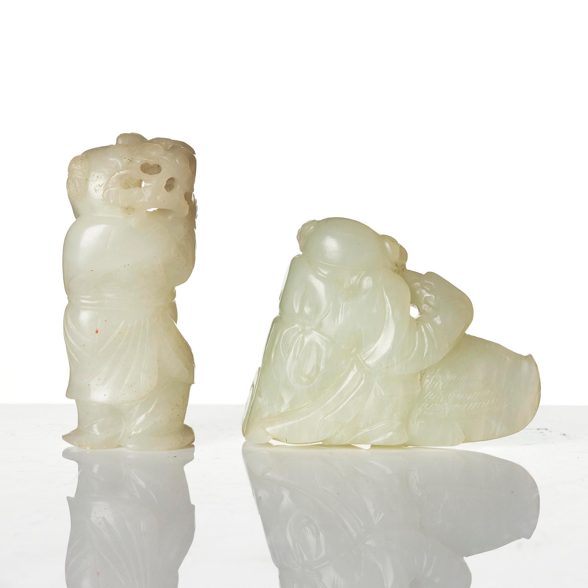 Figuriner, två stycken, jade. Qingdynastin, 1800-tal.