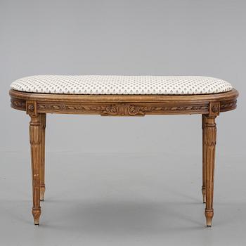 TABURETT, Louis XVI-stil, 1900-talets första hälft.