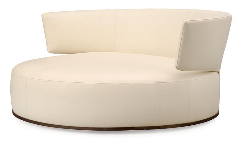 An Antonio white leather 'Amoenus' sofa by Maxalto, B& B Italia.