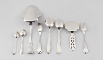 BESTICK, 29 delar, silver, Norge, olika modeller, 1900-tal. Total vikt ca 795 gram.