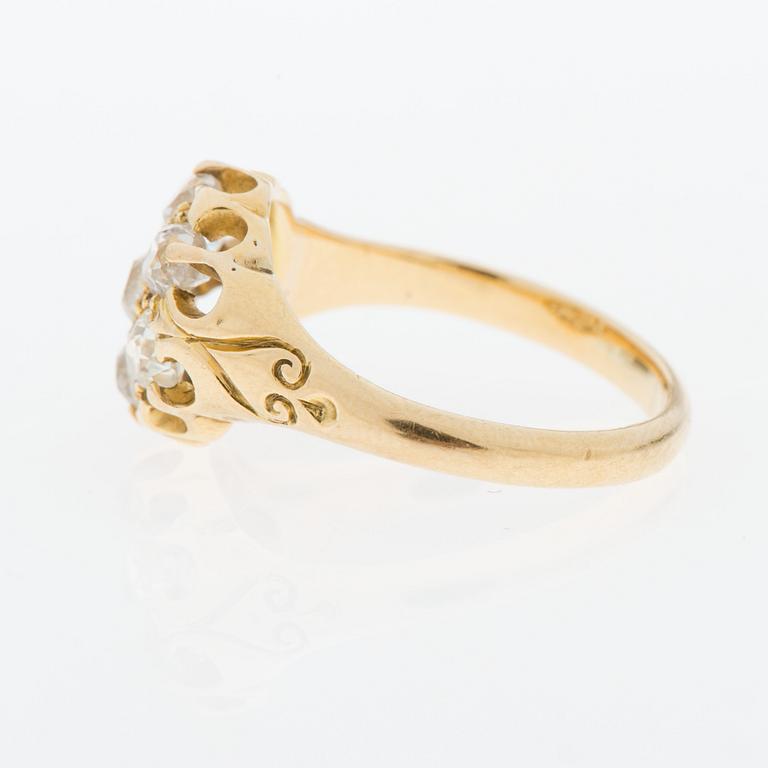 RING, sju gammalslipade diamanter, 18K guld.