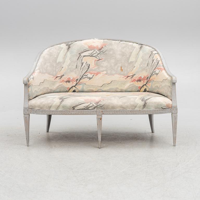 A late Gustavian sofa, early 19th century.