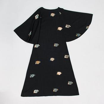 Marimekko, "Poneva" wool dress, Kerstin Enbom, print "Kolibri" by Katsuji Wakisaka, 1976.