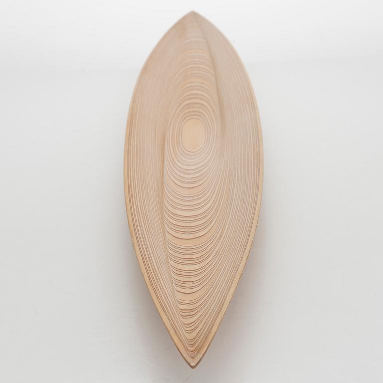 Tapio Wirkkala, A plywood dish, unsigned.