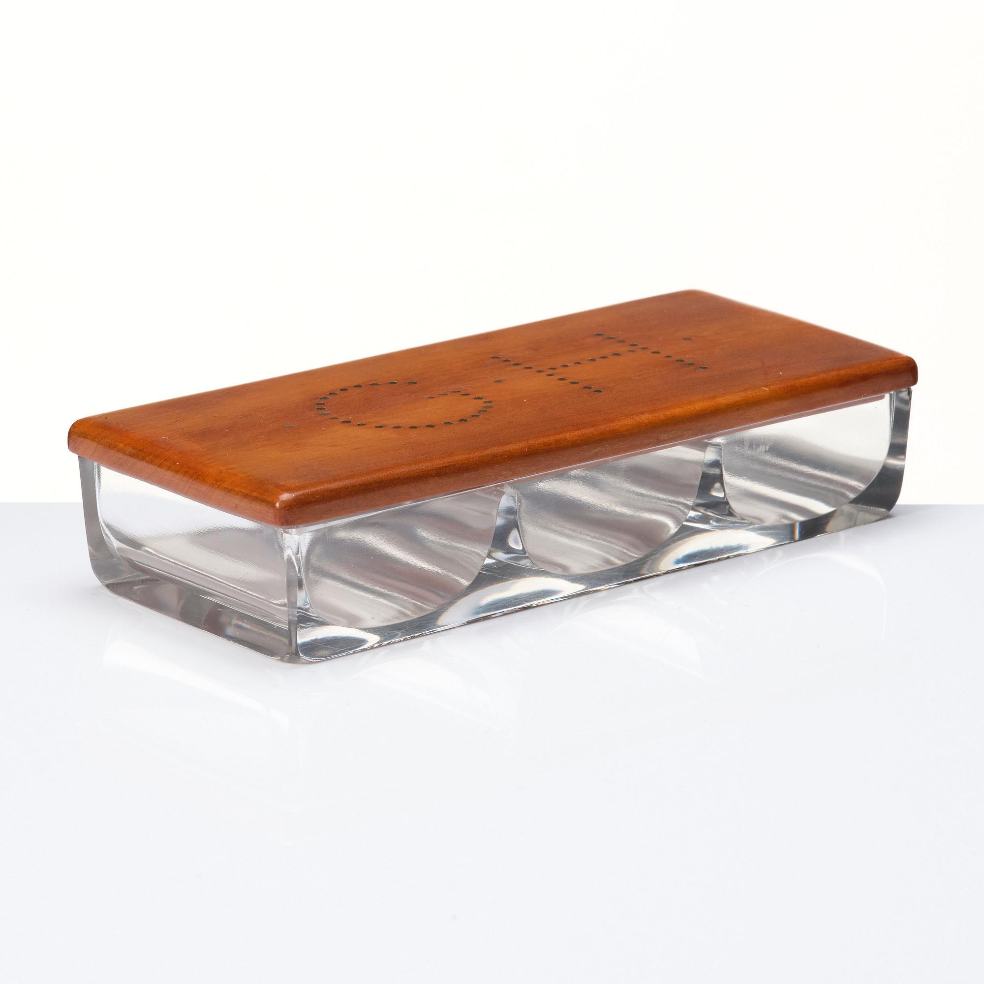 Otto Schulz, a lidded box, Boet, Gothenburg, 1930-40s.