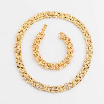 Oscar de la Renta bracelet, yellow metal with strass.
