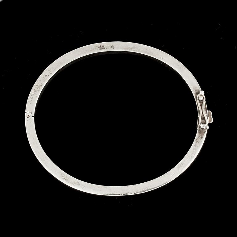 ARMRING, silver. Elon Arenhill, Malmö 1960. Vikt ca 44 g.